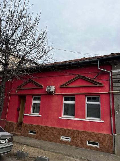 Vand casa 3 camere zona Intim - 4