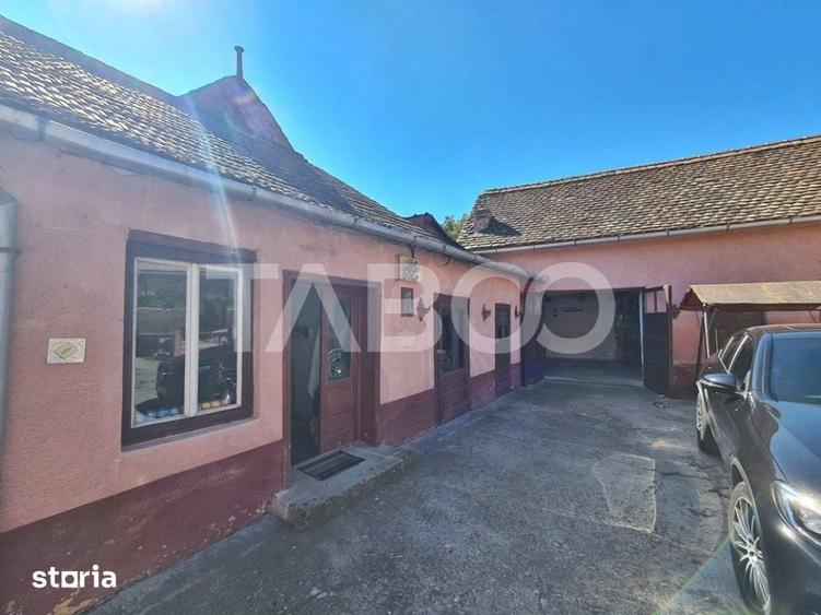 Casă cu 8 camere cu Teren 1260 Mp în Sebeș