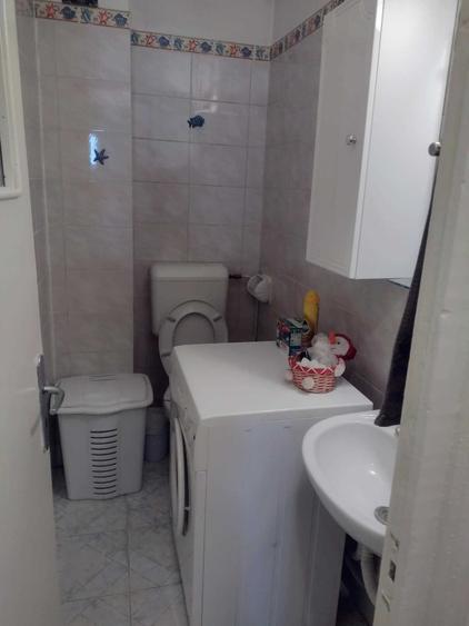 Apartament cu 3 camere decomandat în Giurgiului