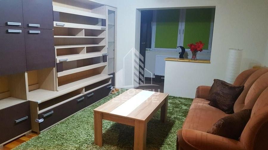 Apartament cu 2 camere decomandat în Spitalul Județean