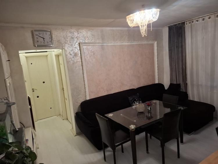 Apartament cu 3 camere semidecomandat, mobilat în Ultracentral
