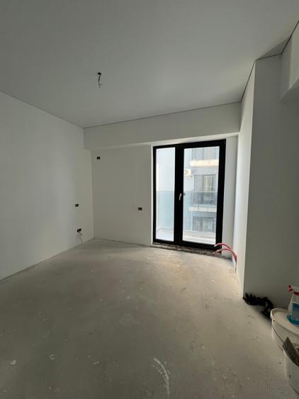 Apartament cu 2 camere decomandat în Est
