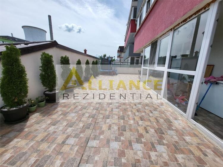 Apartament cu 3 camere decomandat, mobilat în Berceni