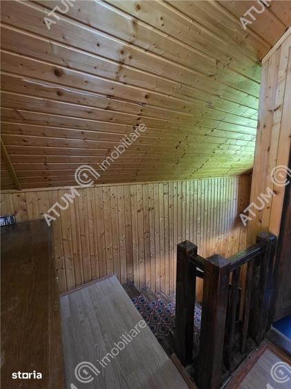 Casă cu 5 camere cu Teren 1000 Mp în Central