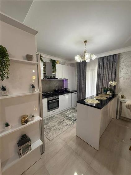 Duplex cu 5 camere cu Teren 200 Mp în Central