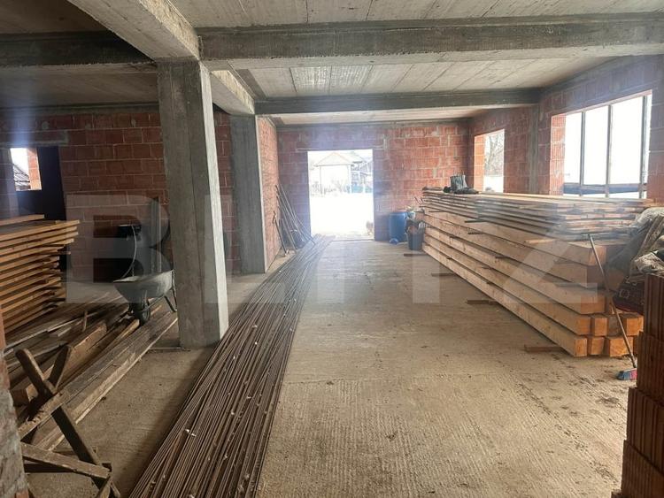 Casă individuală cu 3 camere cu Teren 1643 Mp în Nord-Vest