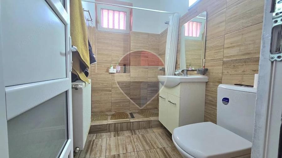 Apartament cu 2 camere semidecomandat în Vitrometan