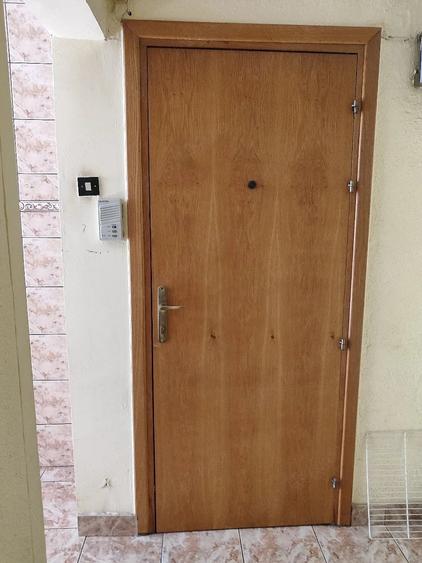 Apartament cu 2 camere semidecomandat în Costin Georgian