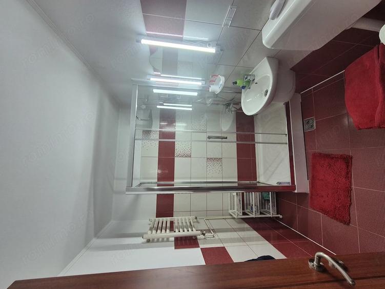 Apartament cu 2 camere decomandat în Micro III