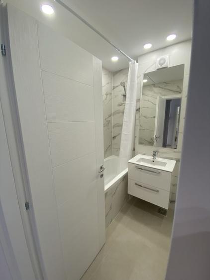 Garsonieră semidecomandată în Titan
