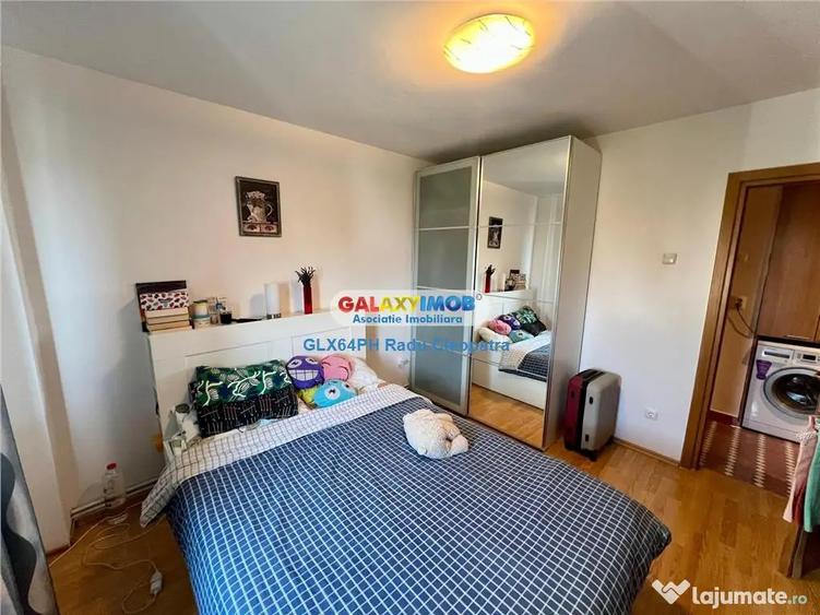 Apartament cu 4 camere decomandat, mobilat în Central