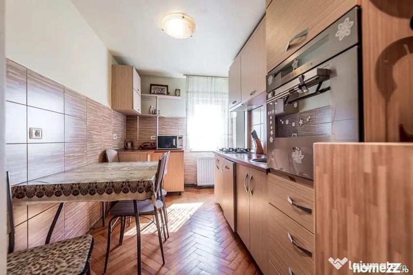 Apartament cu 3 camere decomandat în Micălaca
