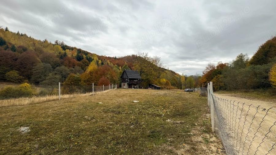 Teren de 2419 mp, în Iscroni