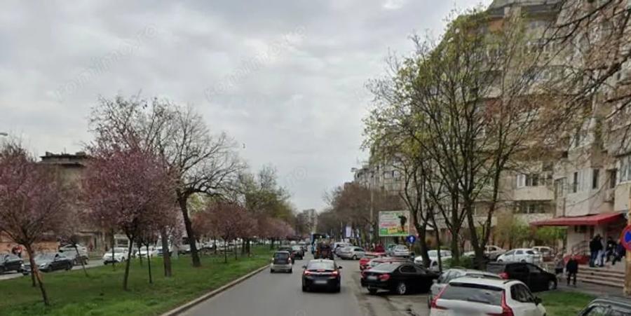 Spațiu comercial, de 76 mp, în Central