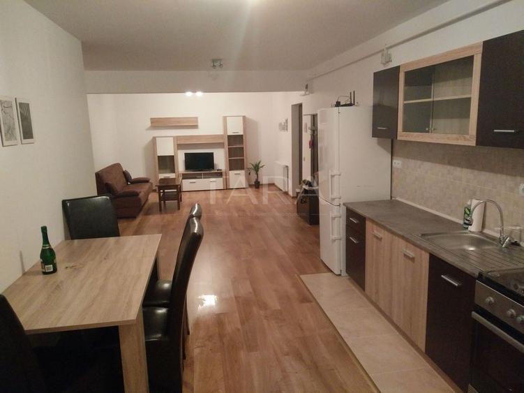 Apartament cu 2 camere semidecomandat, mobilat în Florești — fotografia 1
