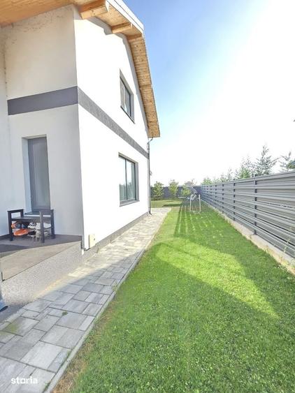 Casă cu 4 camere cu Teren 455 Mp în Central