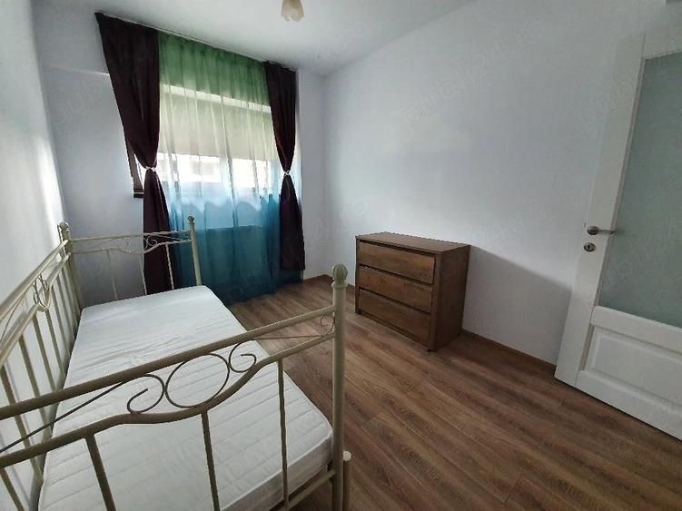 Apartament cu 3 camere decomandat în Miroslava