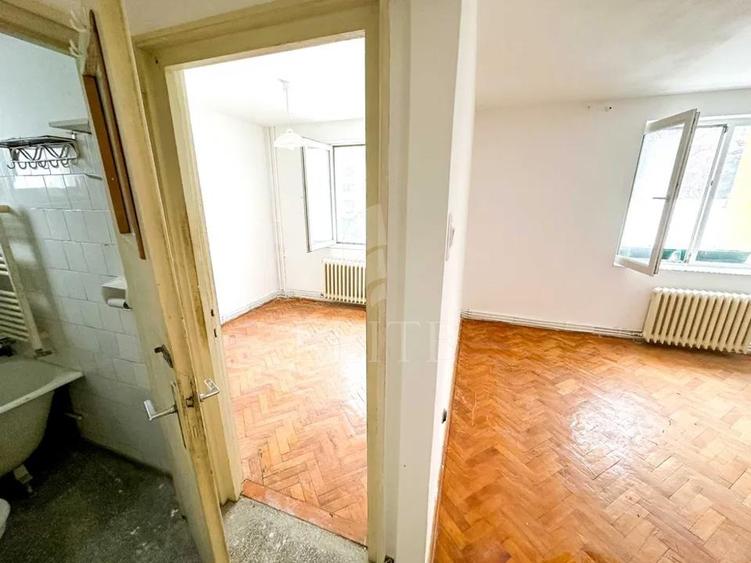 Apartament cu 3 camere semidecomandat în Gheorgheni