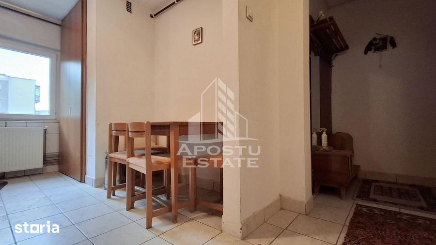 Apartament cu 2 camere semidecomandat în Micălaca