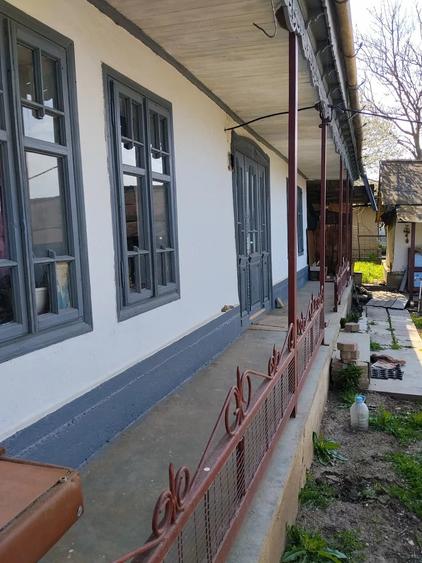 Casă cu 3 camere cu Teren 600 Mp în Independența