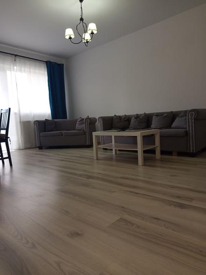 Apartament cu 2 camere decomandat în Turnișor
