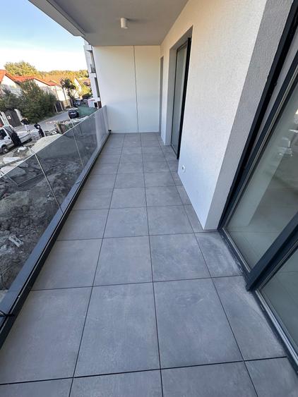 Apartament cu 3 camere semidecomandat în Iancu Nicolae