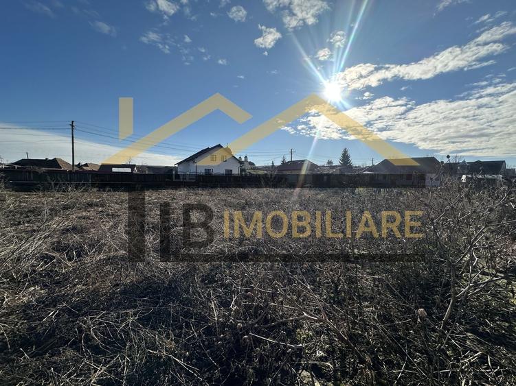 Casă individuală cu 4 camere cu Canalizare în Râciu