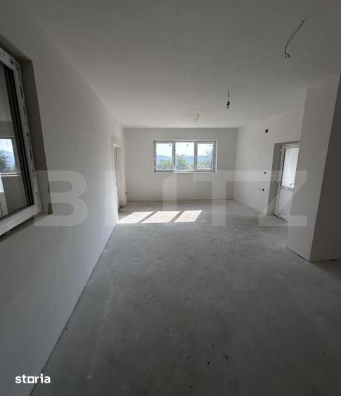 Casă cu 9 camere cu Teren 500 Mp în Feleacu