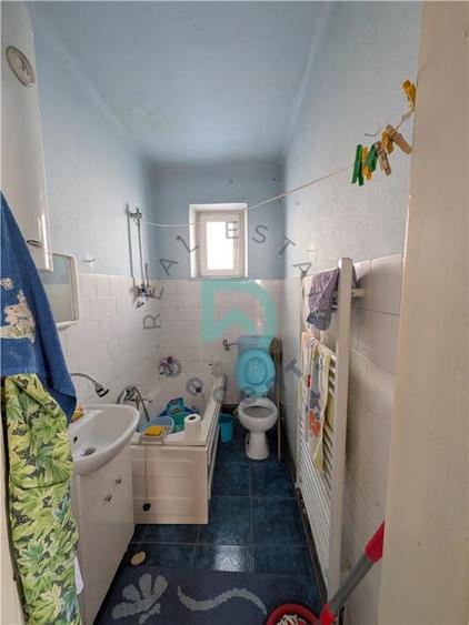 Casă individuală cu 4 camere cu Teren 262 Mp în Tractorul