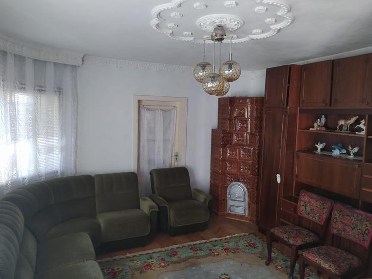 Casă individuală cu 5 camere cu Teren 720 Mp în Vânători-Neamț