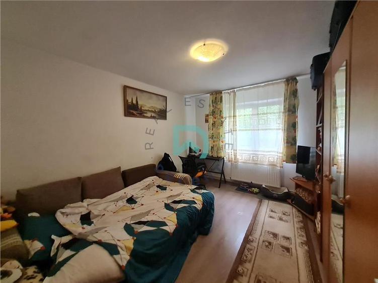 Apartament cu 3 camere decomandat, mobilat în Uzina 2