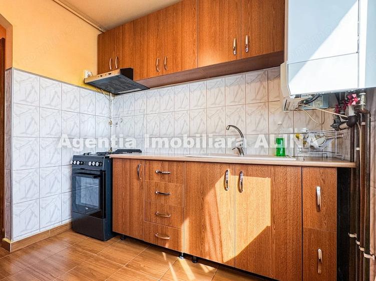 Apartament cu 2 camere semidecomandat în Gojdu