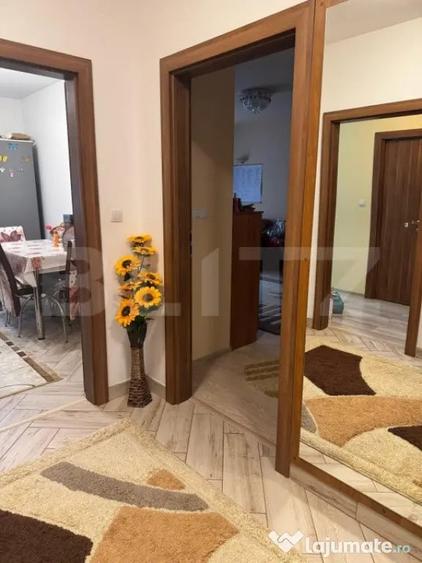 Apartament cu 2 camere decomandat în Pietroasa