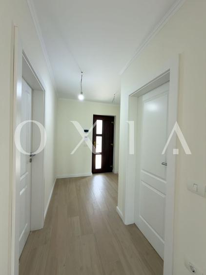 Duplex cu 5 camere cu Canalizare în Dumbrăvița