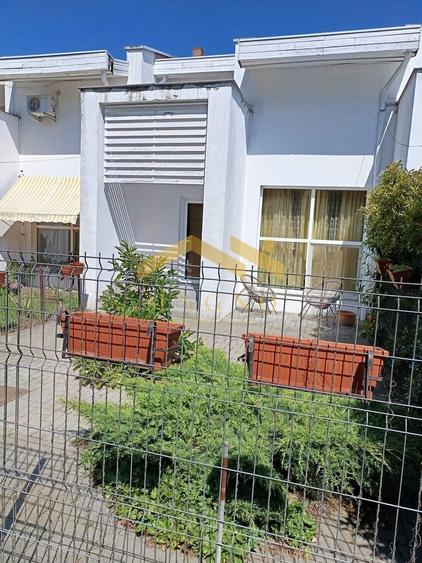 Casă individuală cu 4 camere cu Canalizare în Grădiște