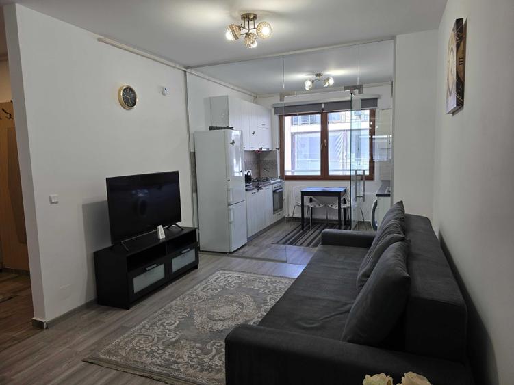 Apartament cu 2 camere semidecomandat în Berceni