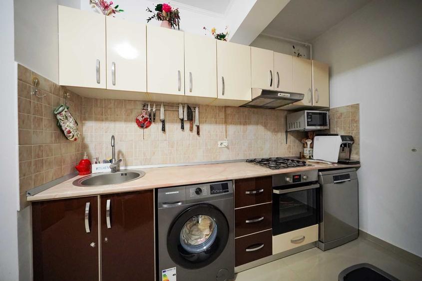 Apartament cu 2 camere decomandat în Central