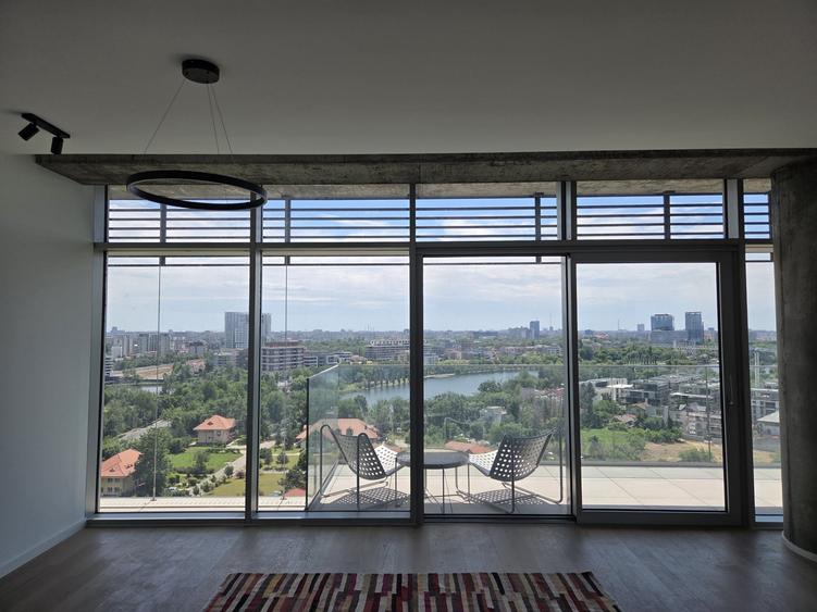 Apartament cu 3 camere decomandat în Floreasca