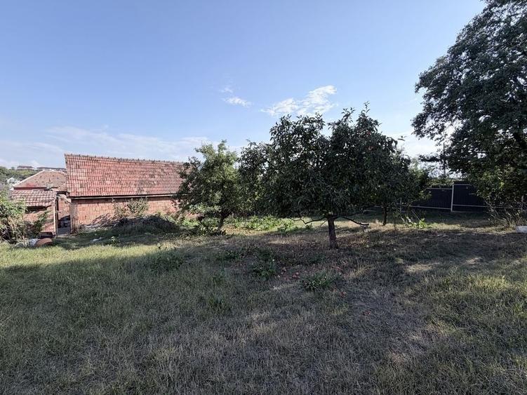 Casă cu 3 camere în Șura Mare