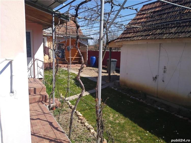 Casă cu 3 camere cu Teren 500 Mp în Aleșd
