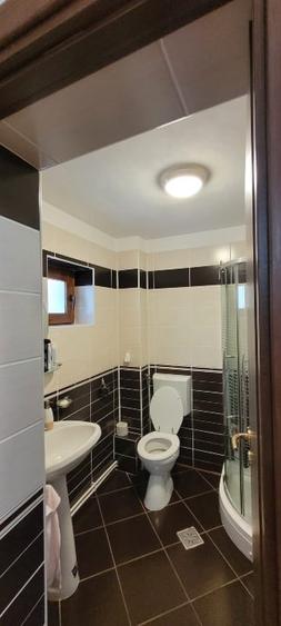 Duplex cu 4 camere cu Canalizare în Râu de Mori