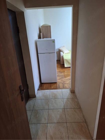 Garsonieră decomandată în Baba Novac
