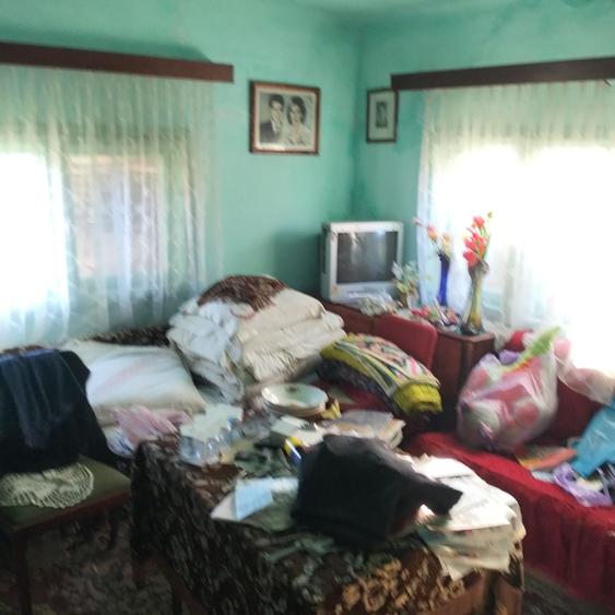 Casă cu 2 camere în Dumbrăvești