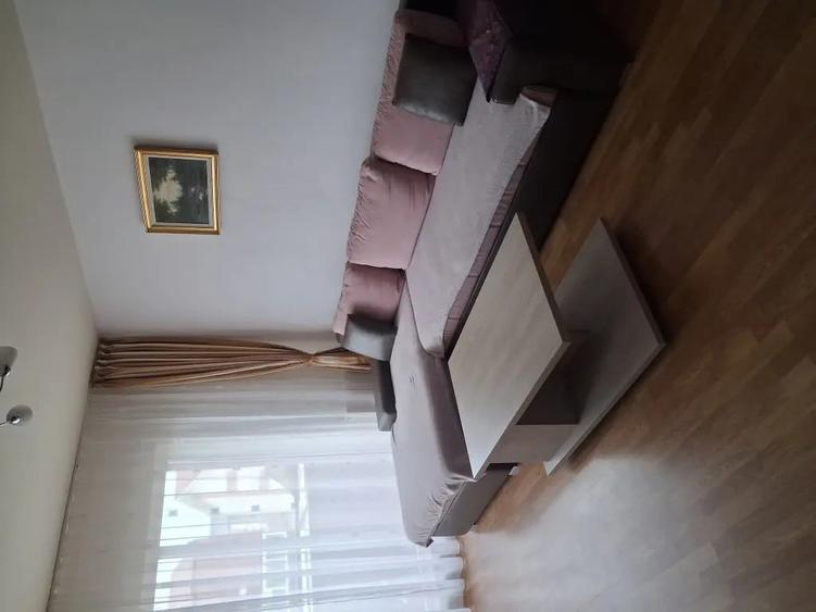Apartament cu 2 camere decomandat în Florești