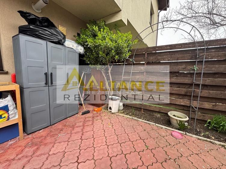 Casă individuală cu 5 camere cu Canalizare în Sud
