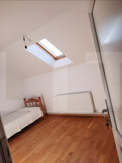 Casă individuală cu 5 camere cu Teren 1028 Mp în Exterior Nord
