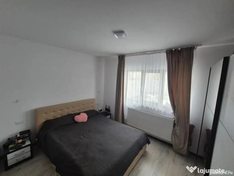 Casă cu 3 camere cu Teren 350 Mp în Șimnicu de Sus