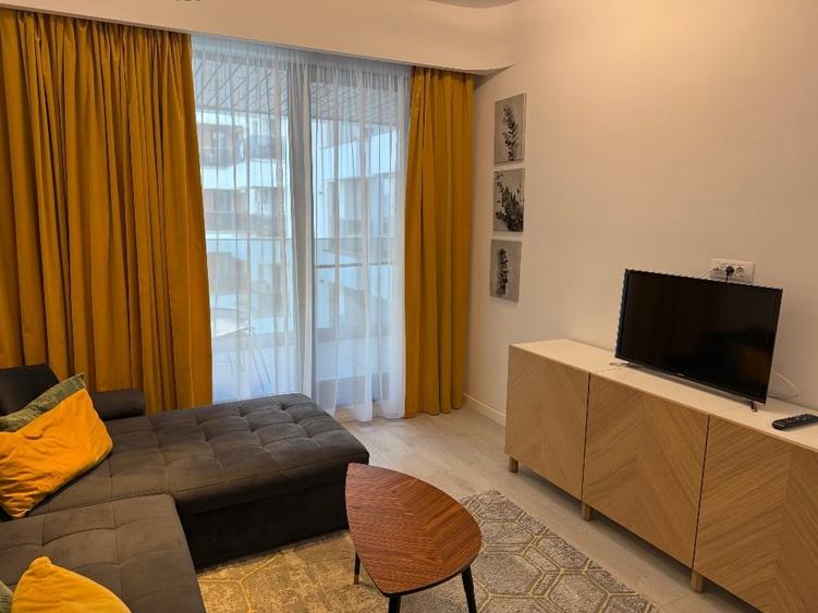 Apartament cu 2 camere semidecomandat, mobilat în Politehnica