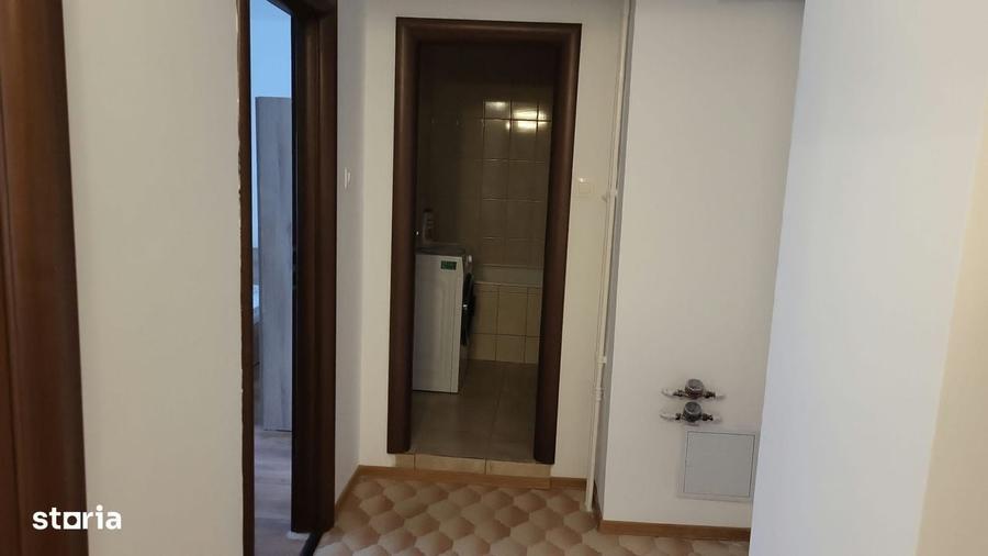 Apartament cu 3 camere decomandat în Virtuții
