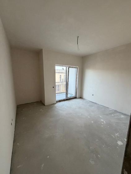 Triplex 112 mp utili, teren 180mp, ansamblu privat, Floresti - 5